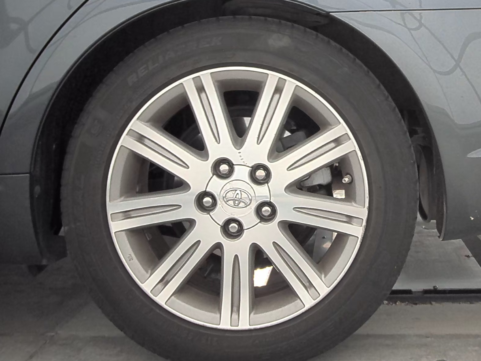 2010 Toyota Avalon Limited FWD