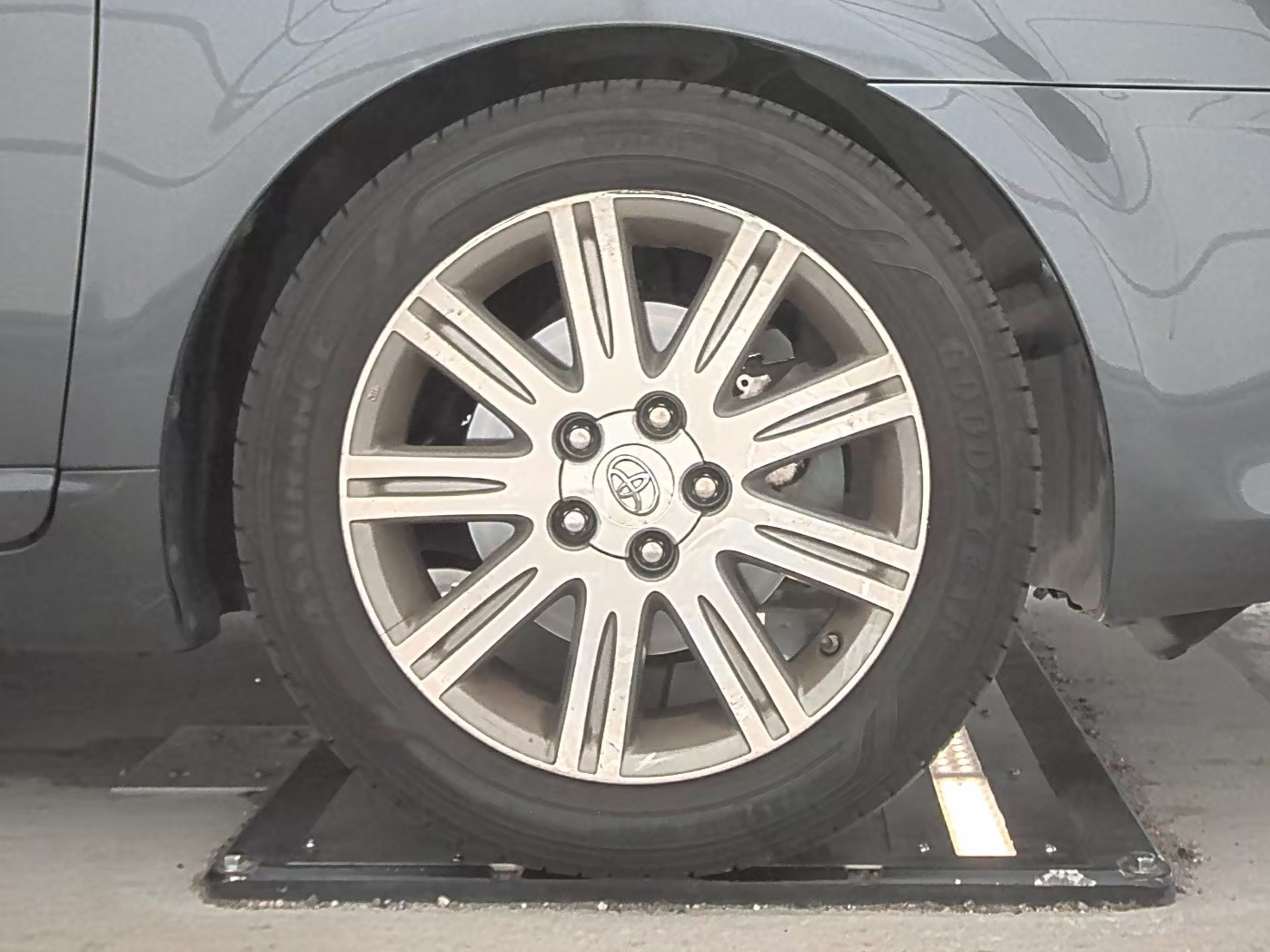 2010 Toyota Avalon Limited FWD