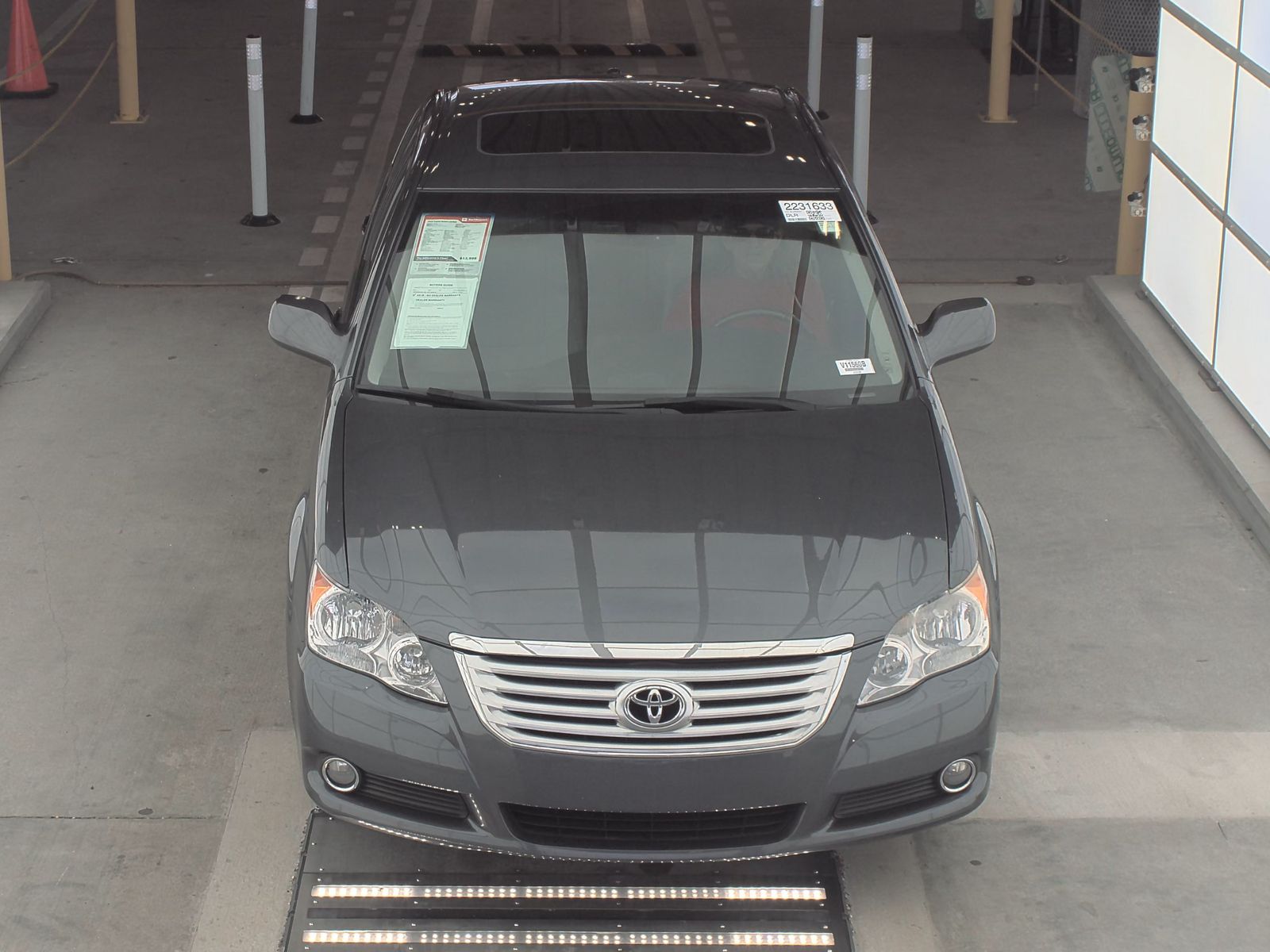 2010 Toyota Avalon Limited FWD