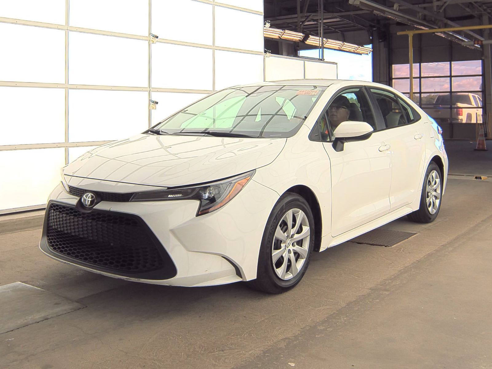 2021 Toyota Corolla LE FWD