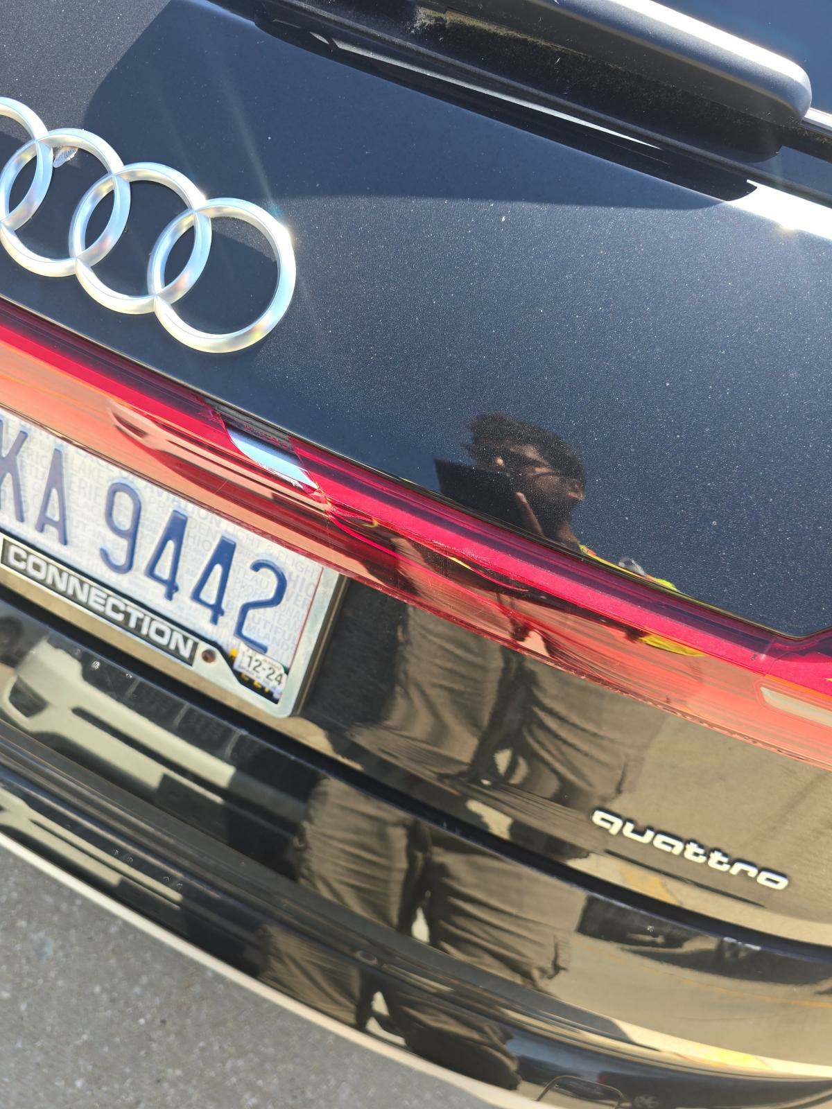 2021 Audi e-tron Premium AWD