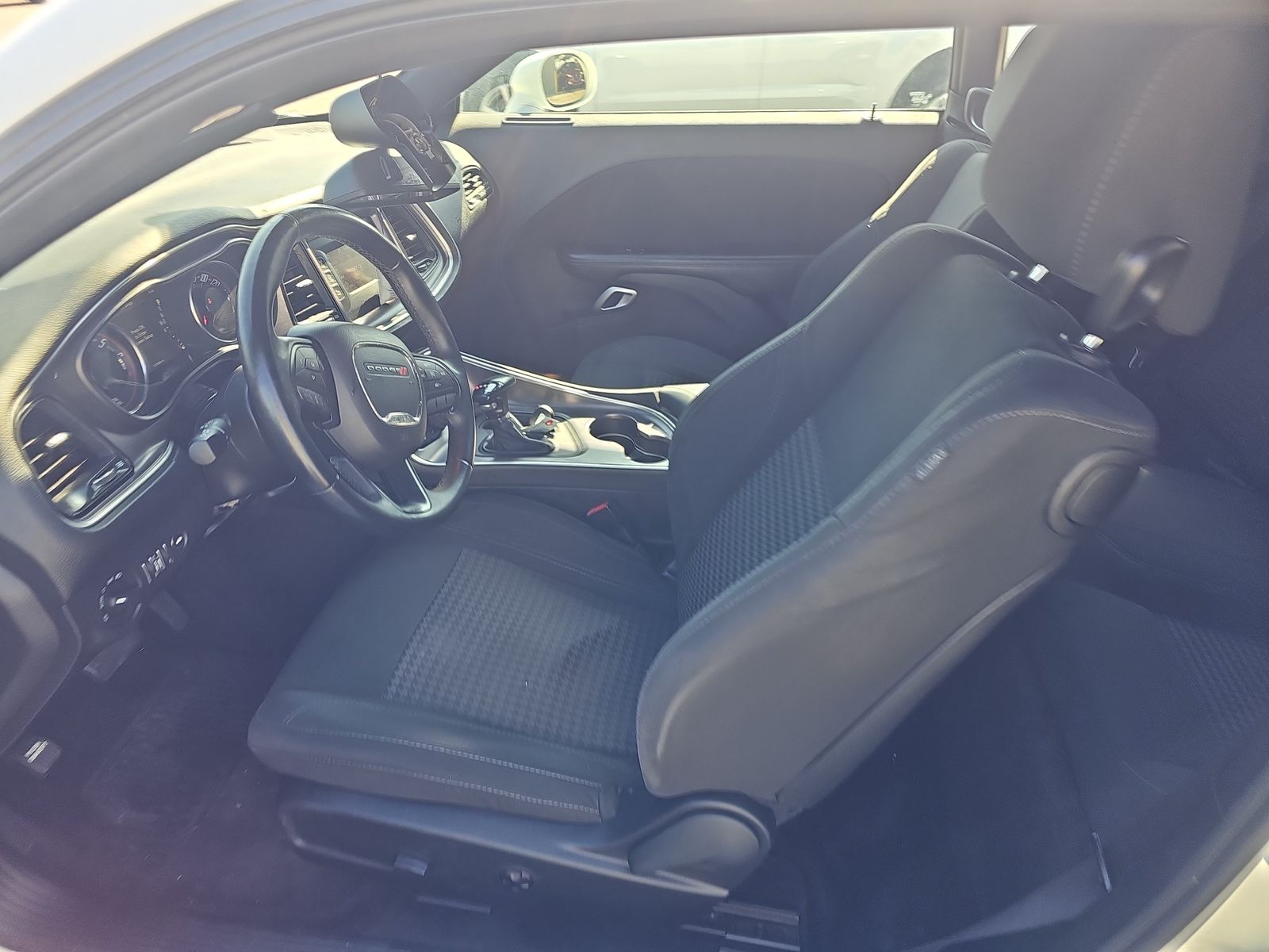 2016 Dodge Challenger SXT RWD