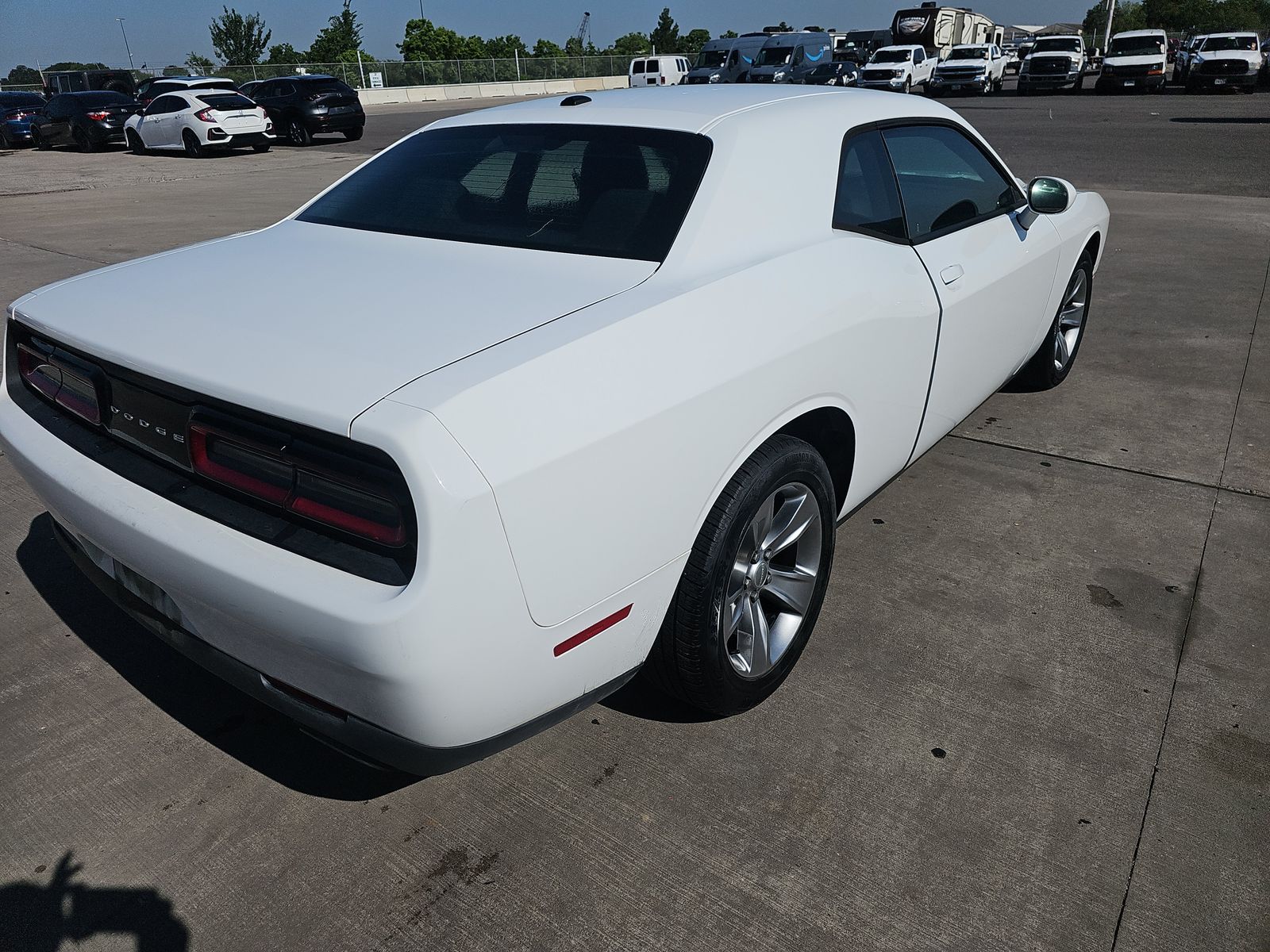 2016 Dodge Challenger SXT RWD