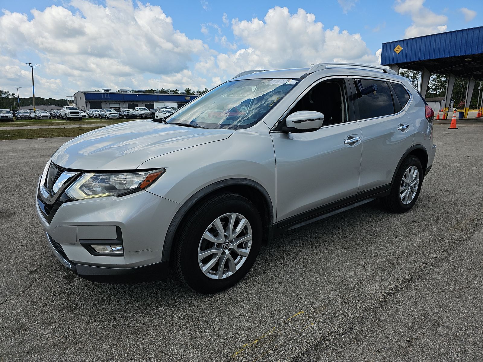 2017 Nissan Rogue SV FWD