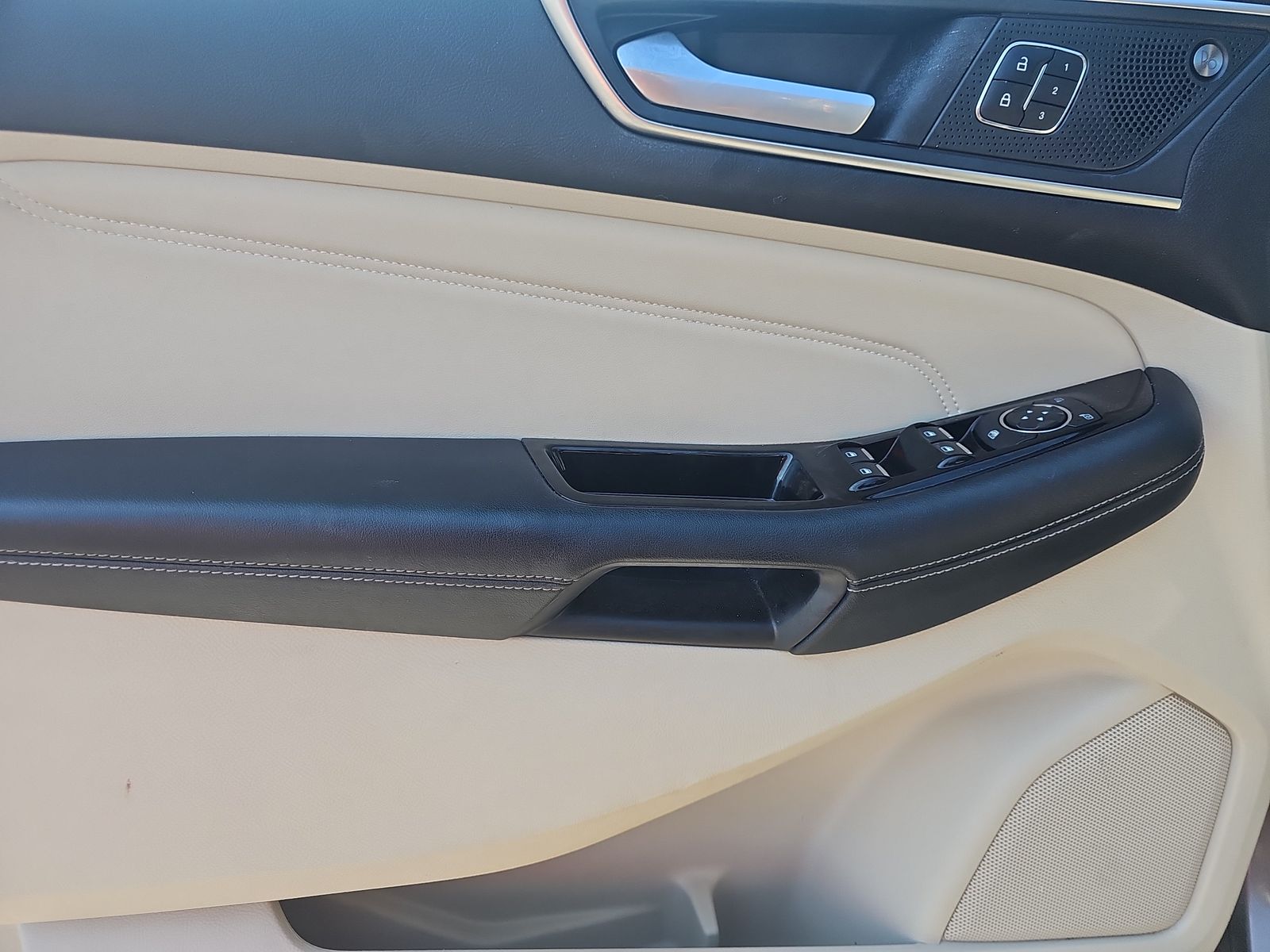 2019 Ford Edge Titanium FWD