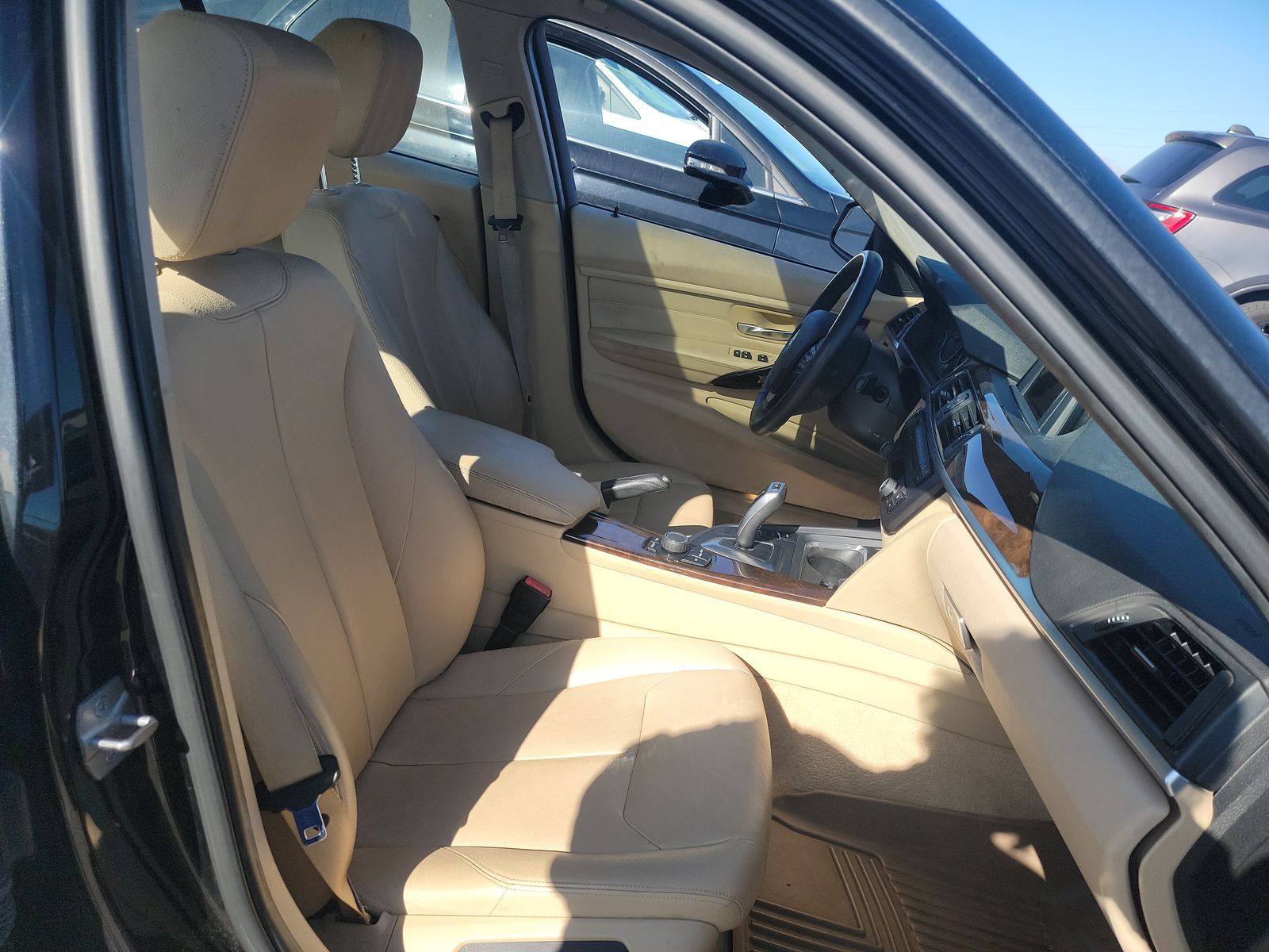 2015 BMW 3 Series 320i xDrive AWD