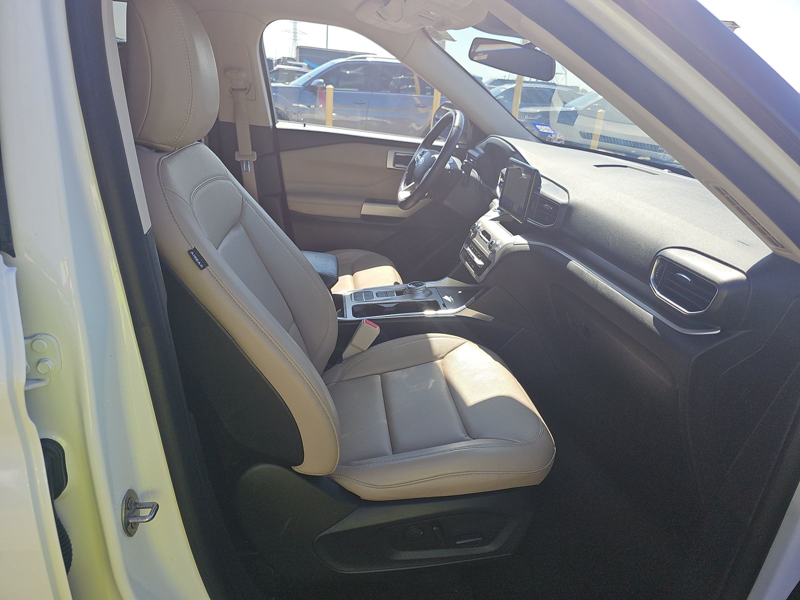 2020 Ford Explorer XLT RWD