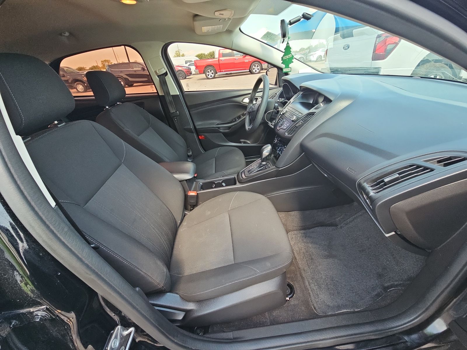2018 Ford Focus SE FWD