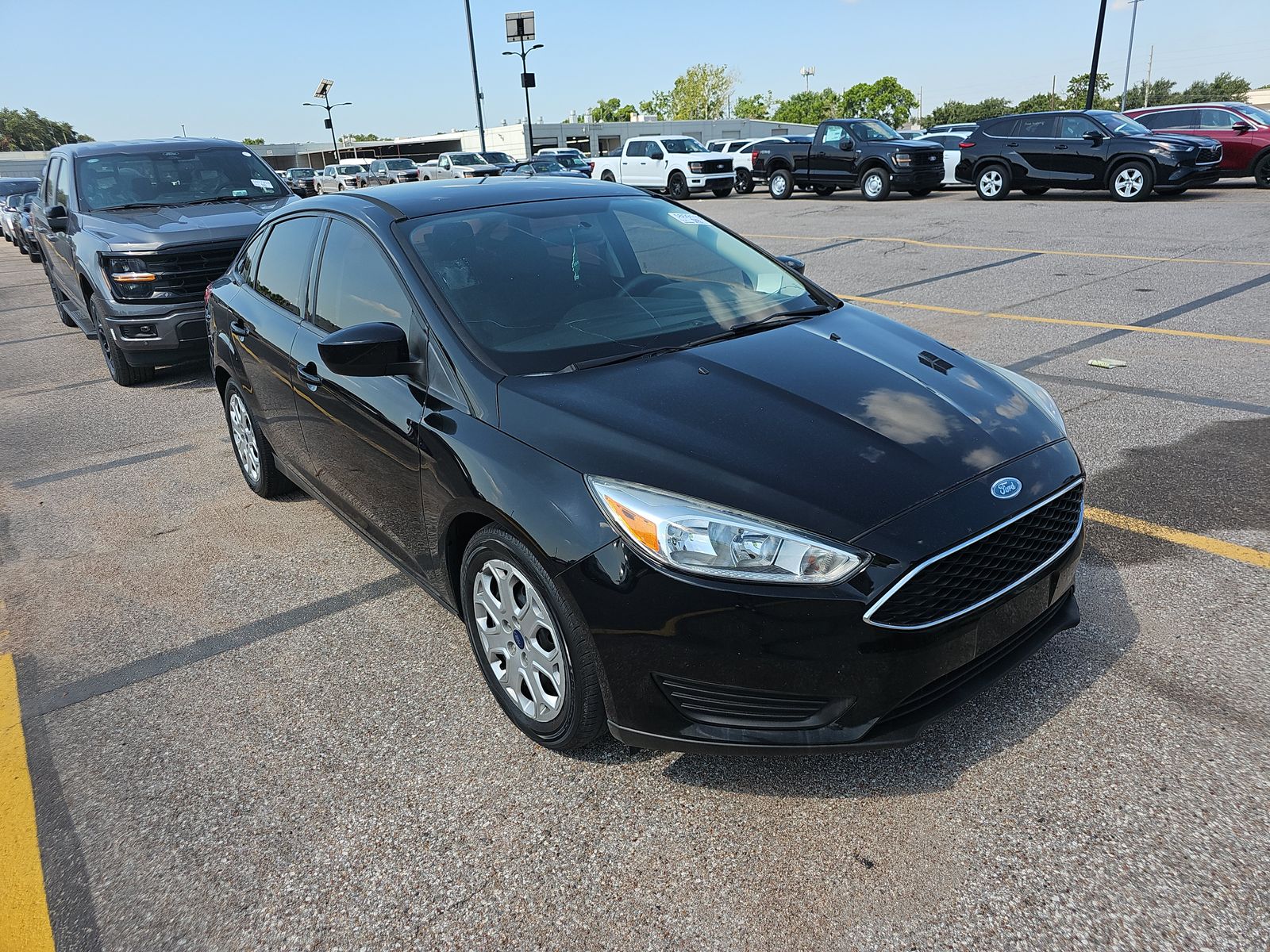 2018 Ford Focus SE FWD