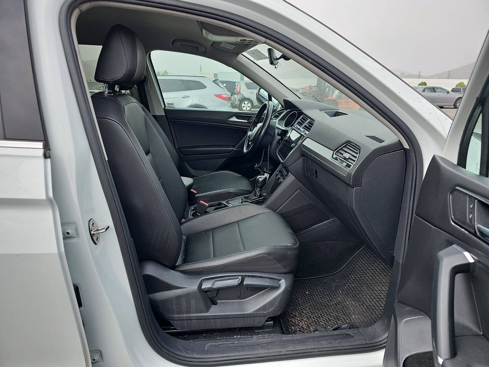 2018 Volkswagen Tiguan 2.0T SE FWD