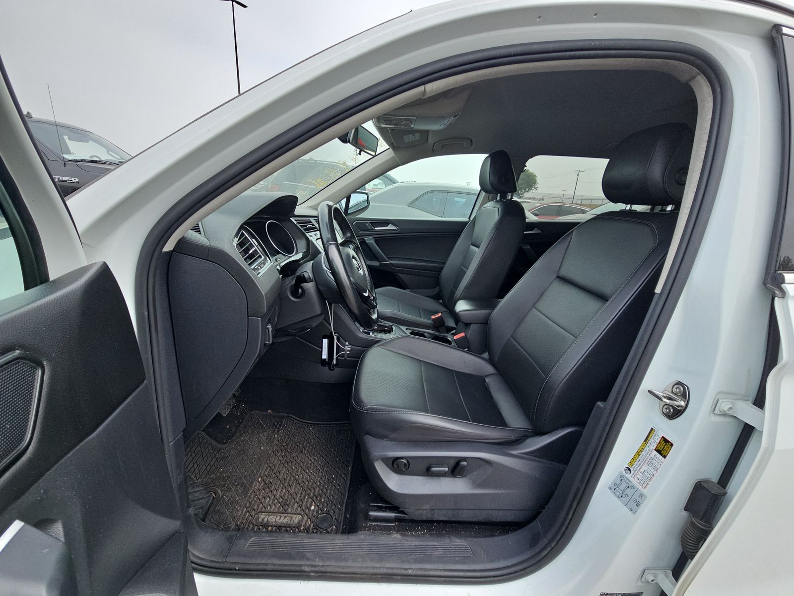 2018 Volkswagen Tiguan 2.0T SE FWD