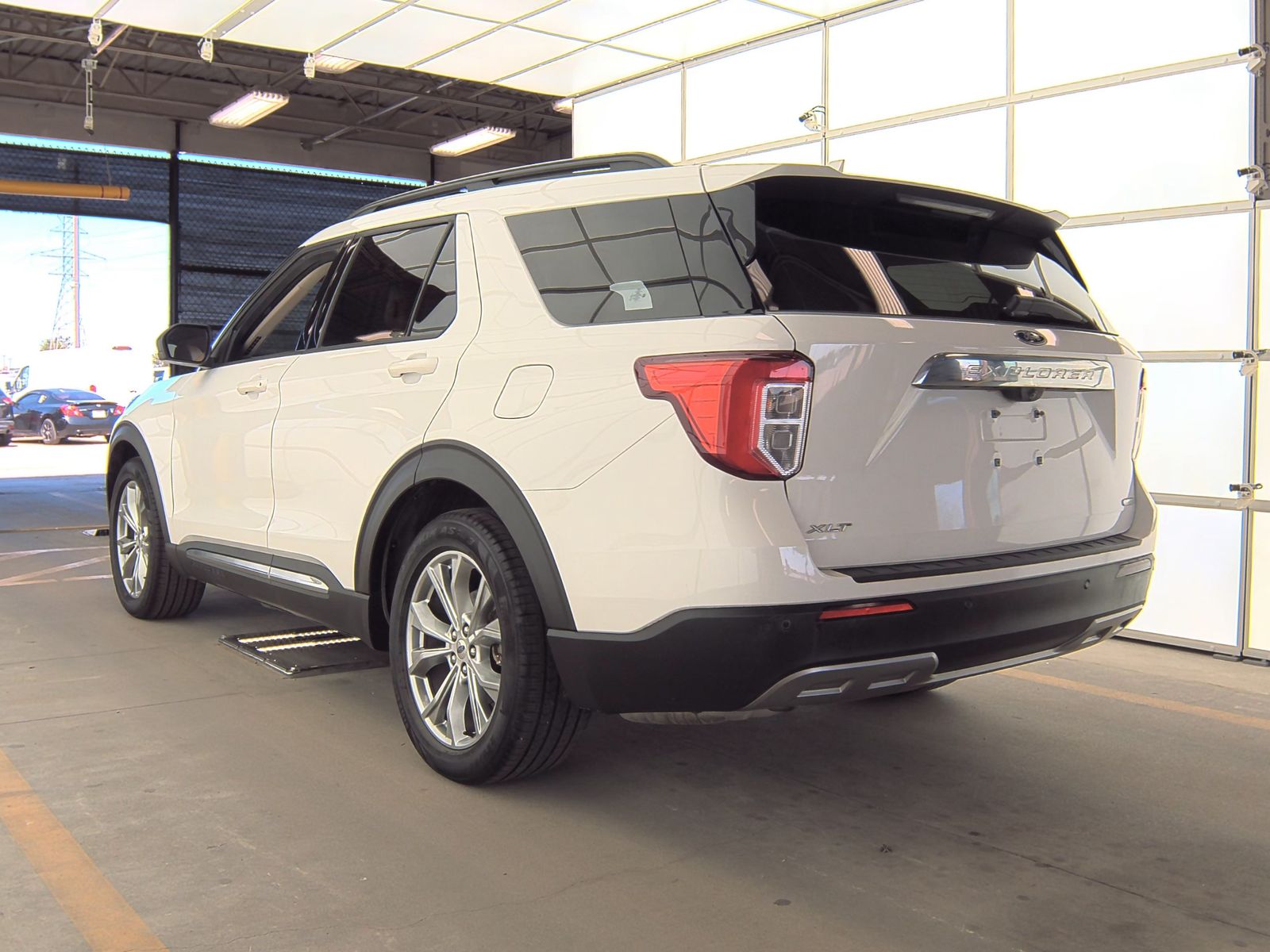 2020 Ford Explorer XLT RWD