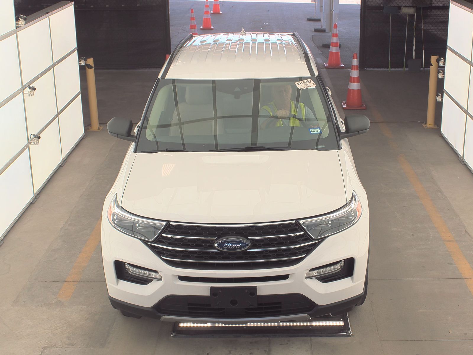 2020 Ford Explorer XLT RWD