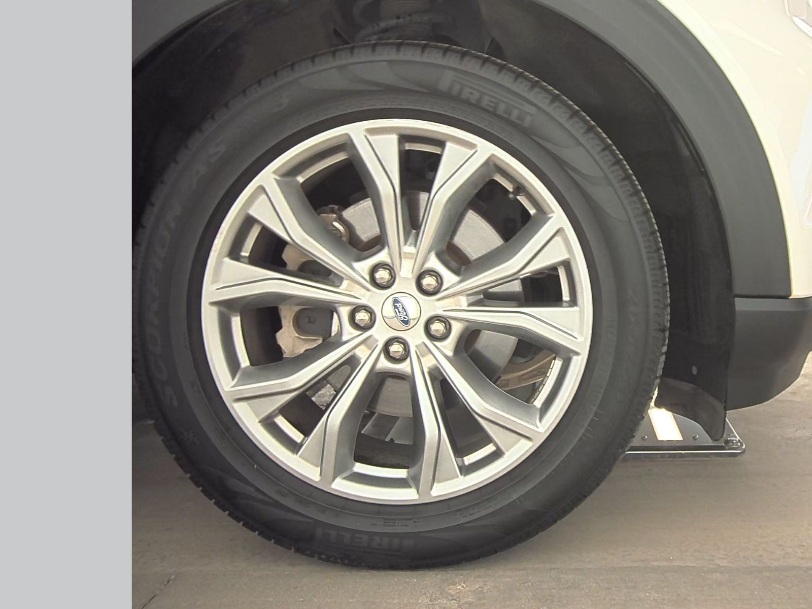 2020 Ford Explorer XLT RWD
