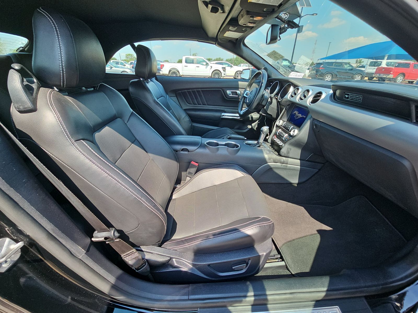 2020 Ford Mustang EcoBoost Premium RWD