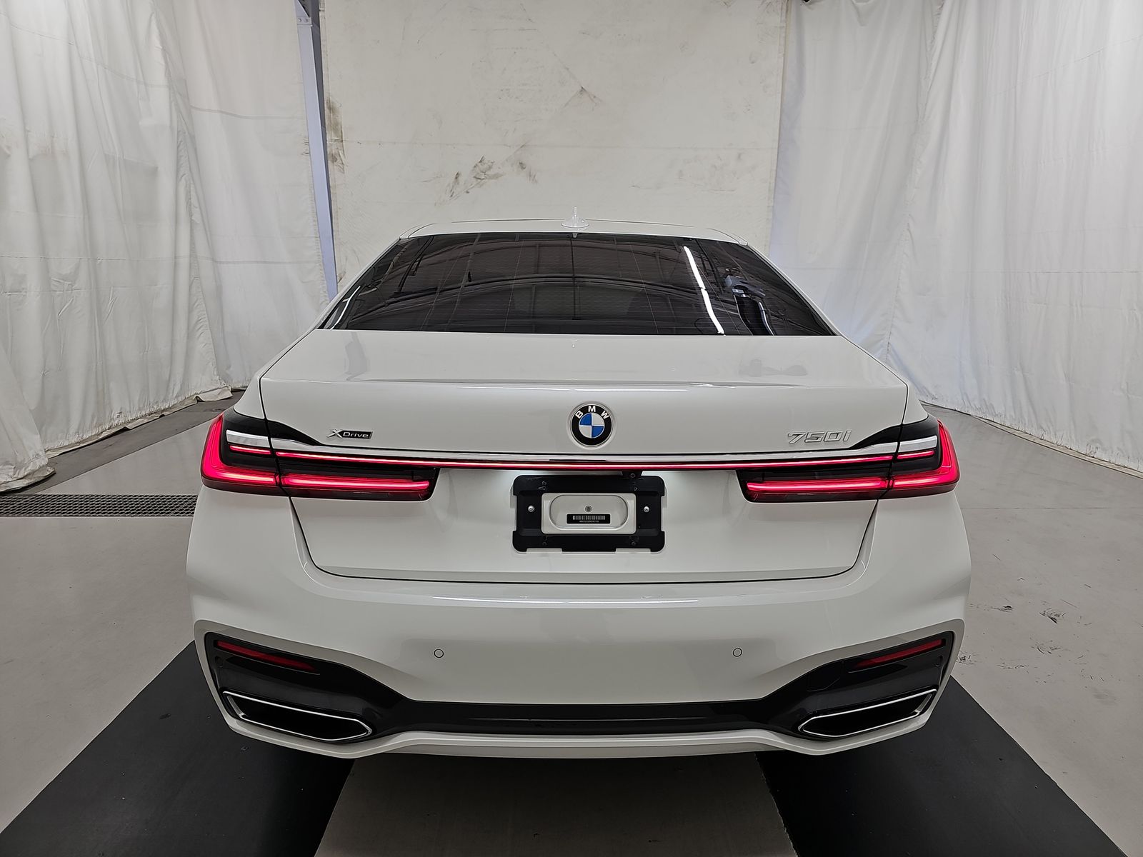 2022 BMW 7 Series 750i xDrive AWD