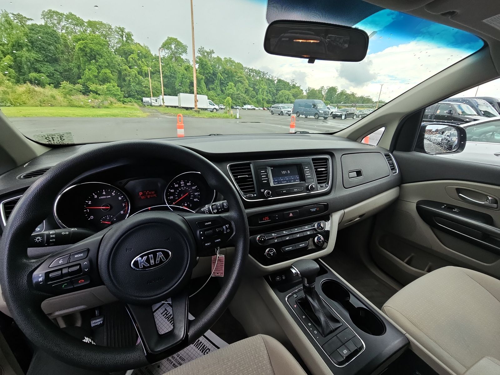 2018 Kia Sedona LX FWD