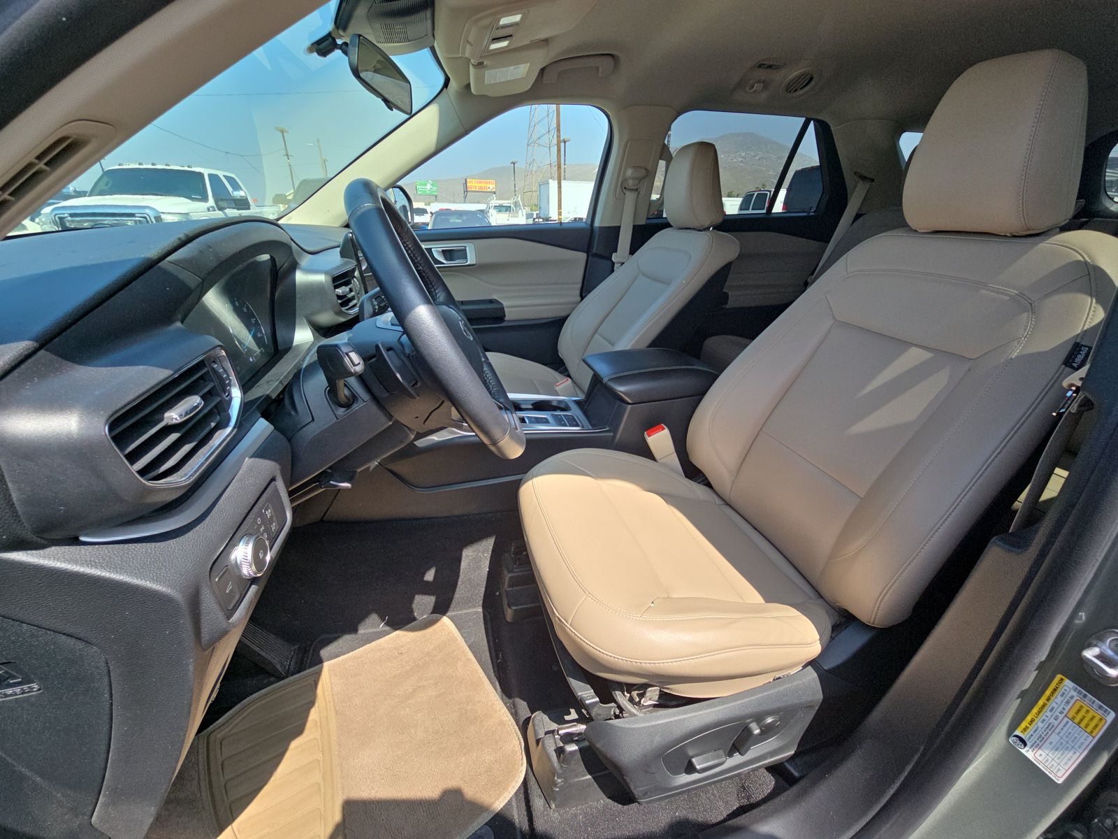 2020 Ford Explorer XLT RWD