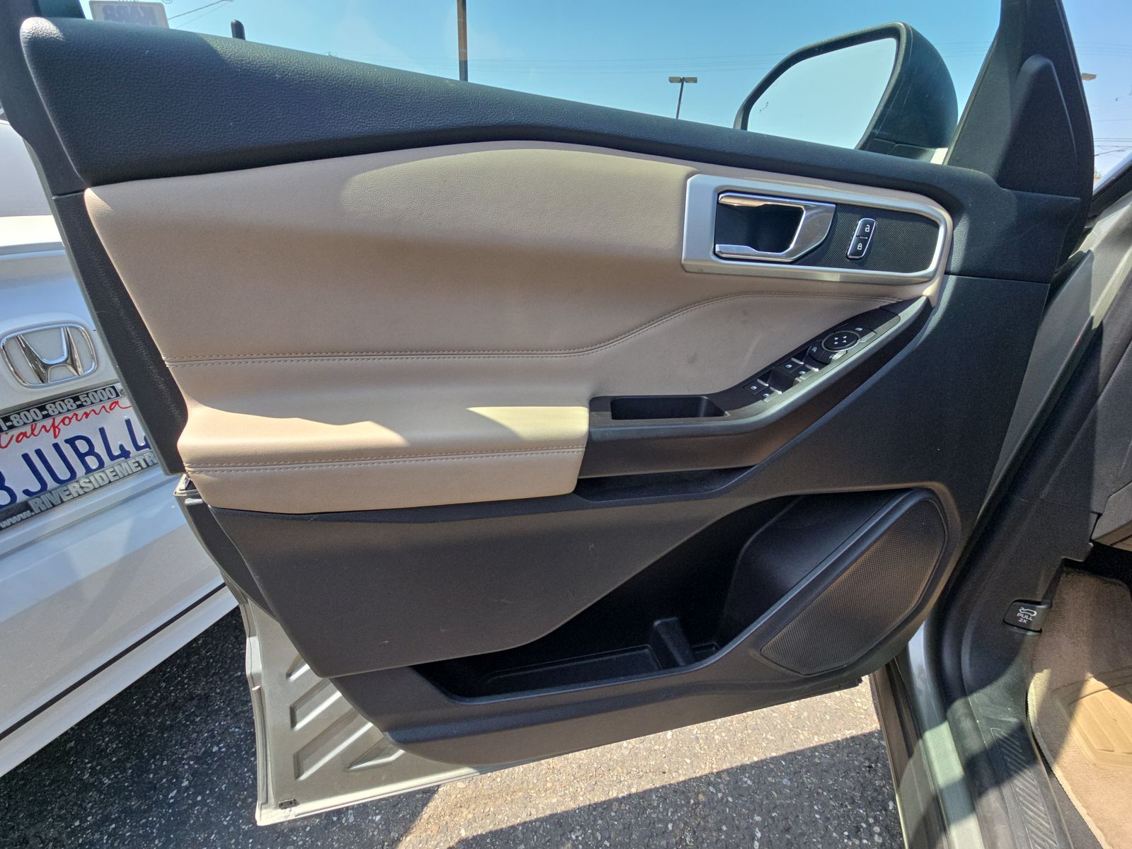 2020 Ford Explorer XLT RWD