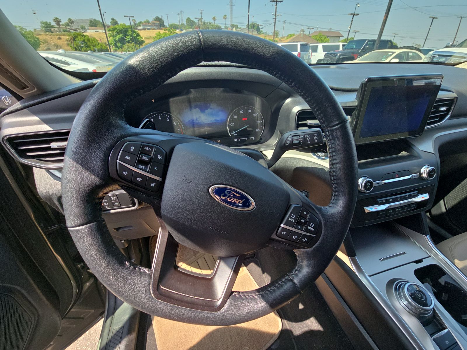 2020 Ford Explorer XLT RWD