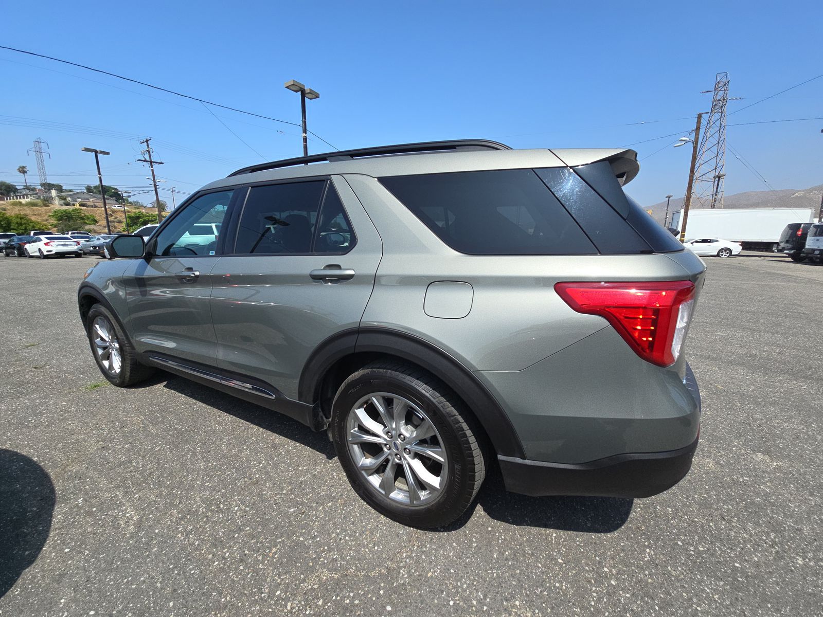 2020 Ford Explorer XLT RWD