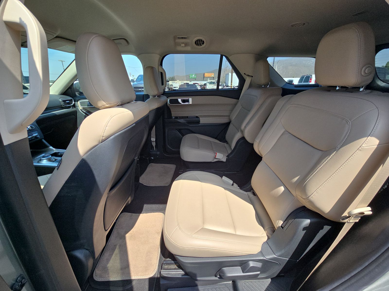 2020 Ford Explorer XLT RWD