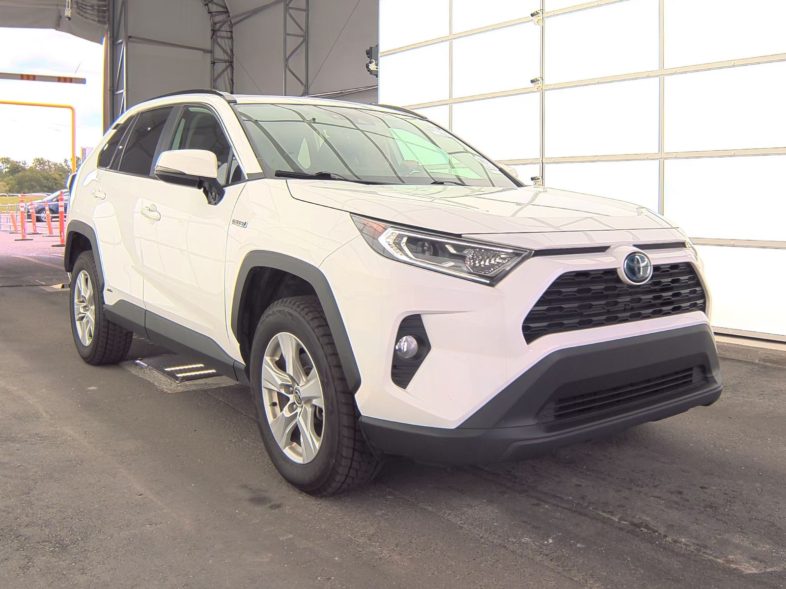 2021 Toyota RAV4 Hybrid XLE AWD