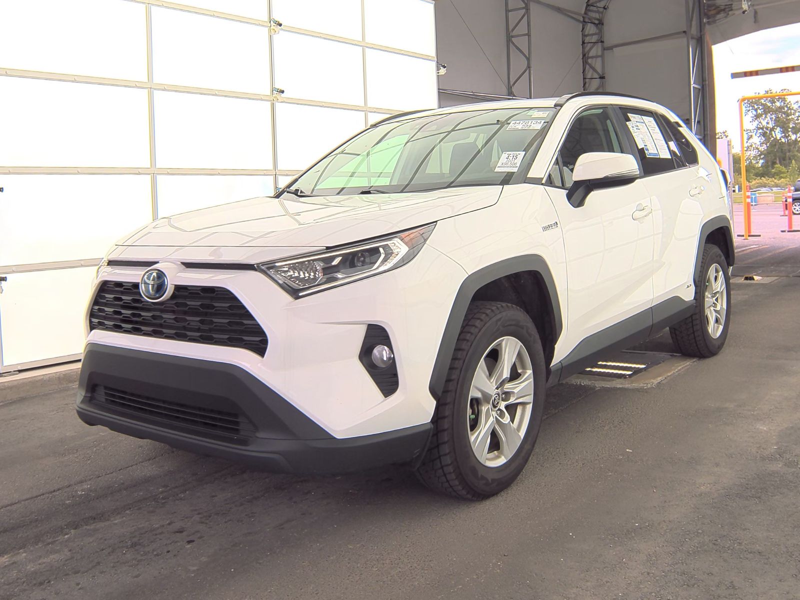 2021 Toyota RAV4 Hybrid XLE AWD