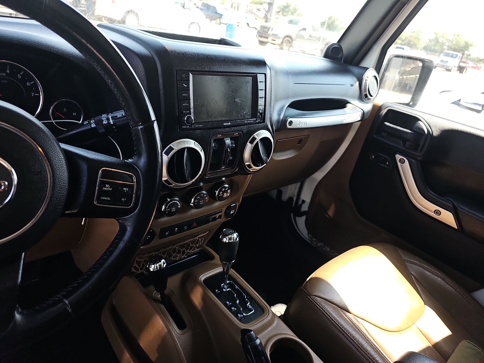 2014 Jeep Wrangler Unlimited Sahara AWD