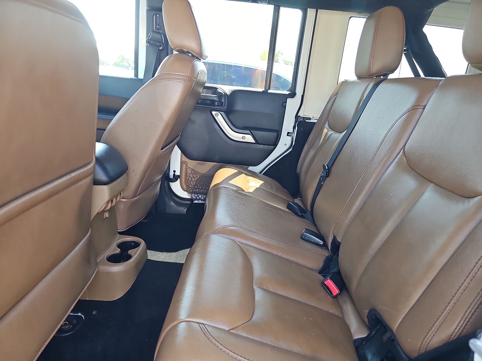 2014 Jeep Wrangler Unlimited Sahara AWD
