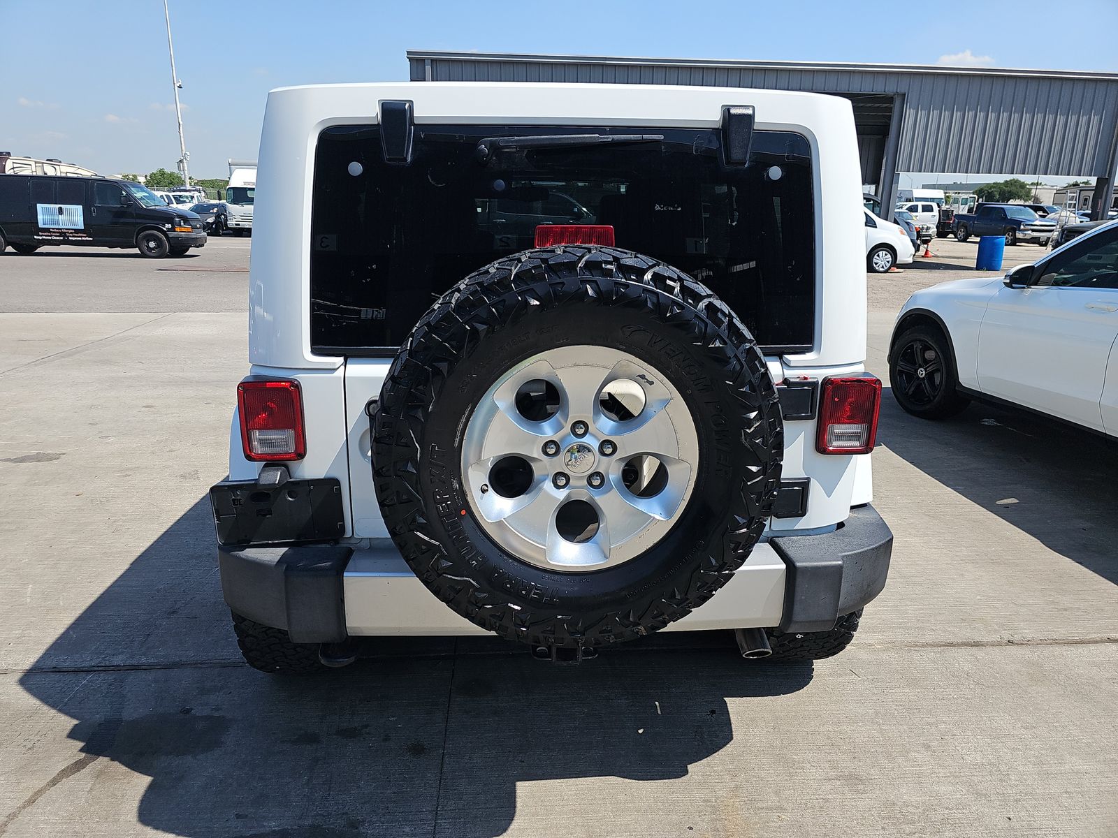 2014 Jeep Wrangler Unlimited Sahara AWD