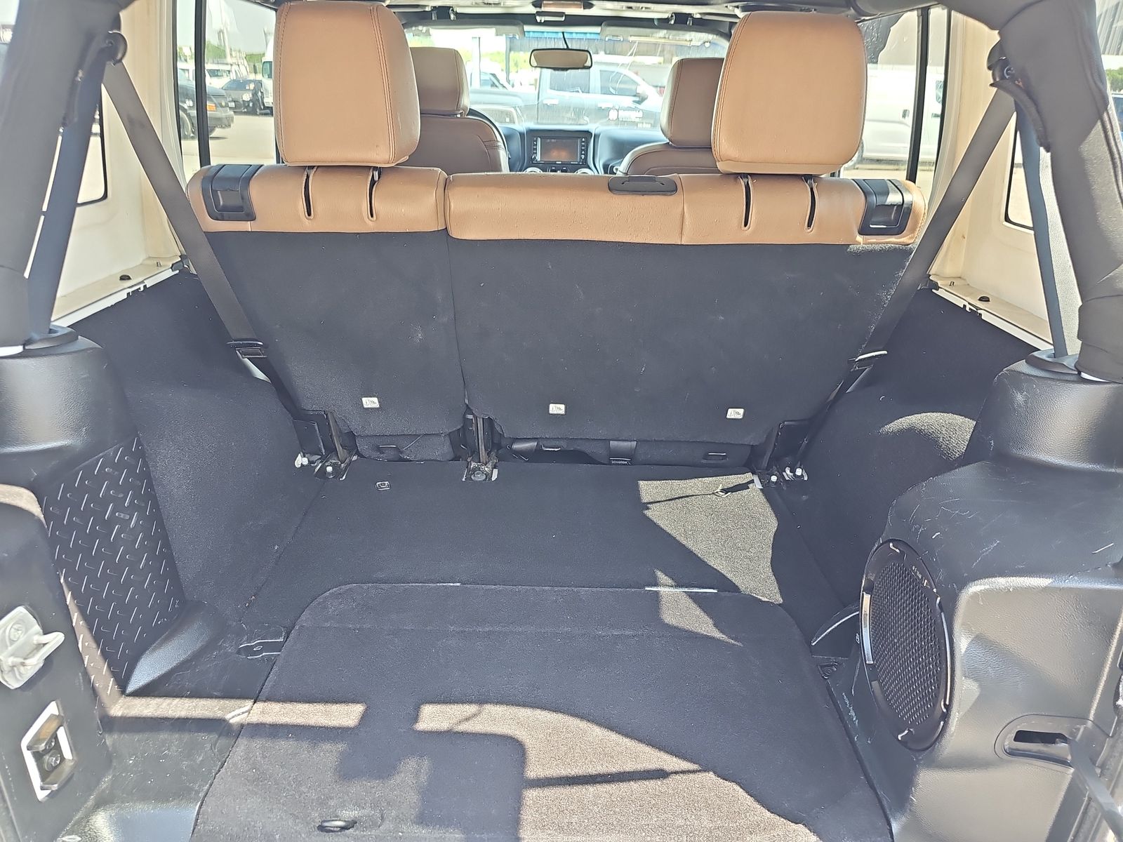 2014 Jeep Wrangler Unlimited Sahara AWD