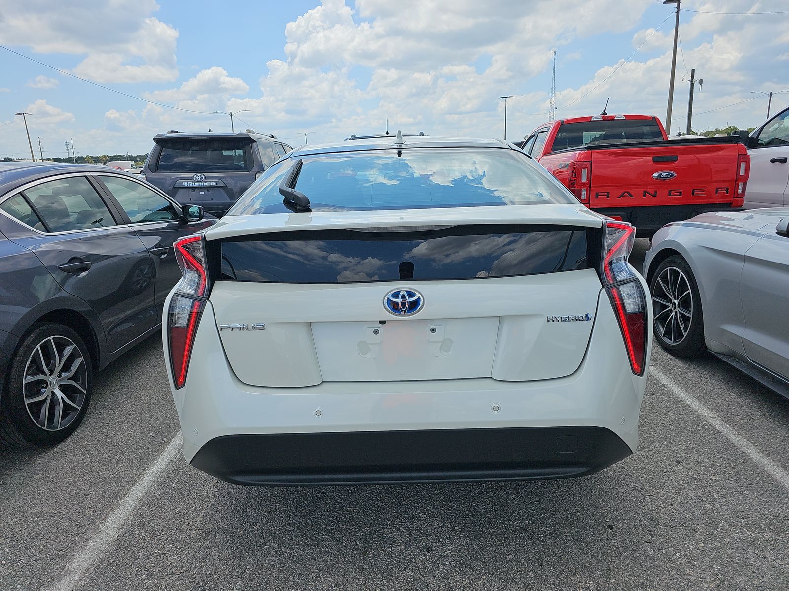 2018 Toyota Prius Three FWD