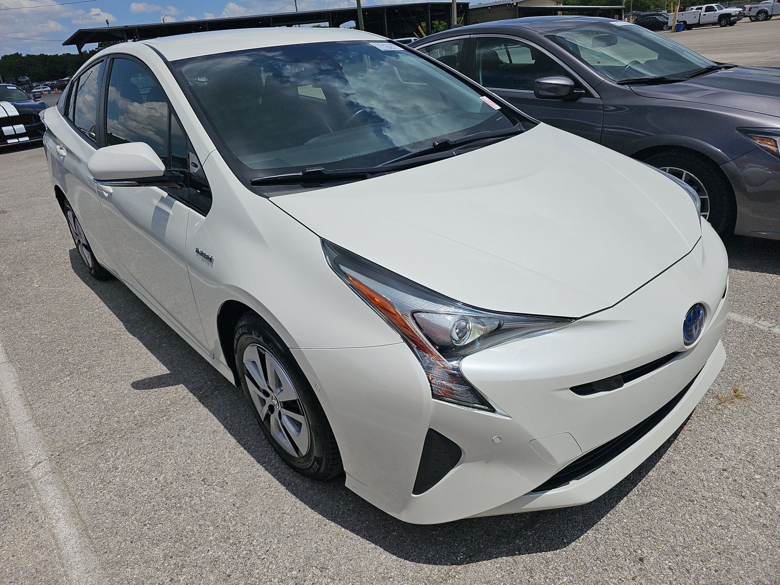 2018 Toyota Prius Three FWD