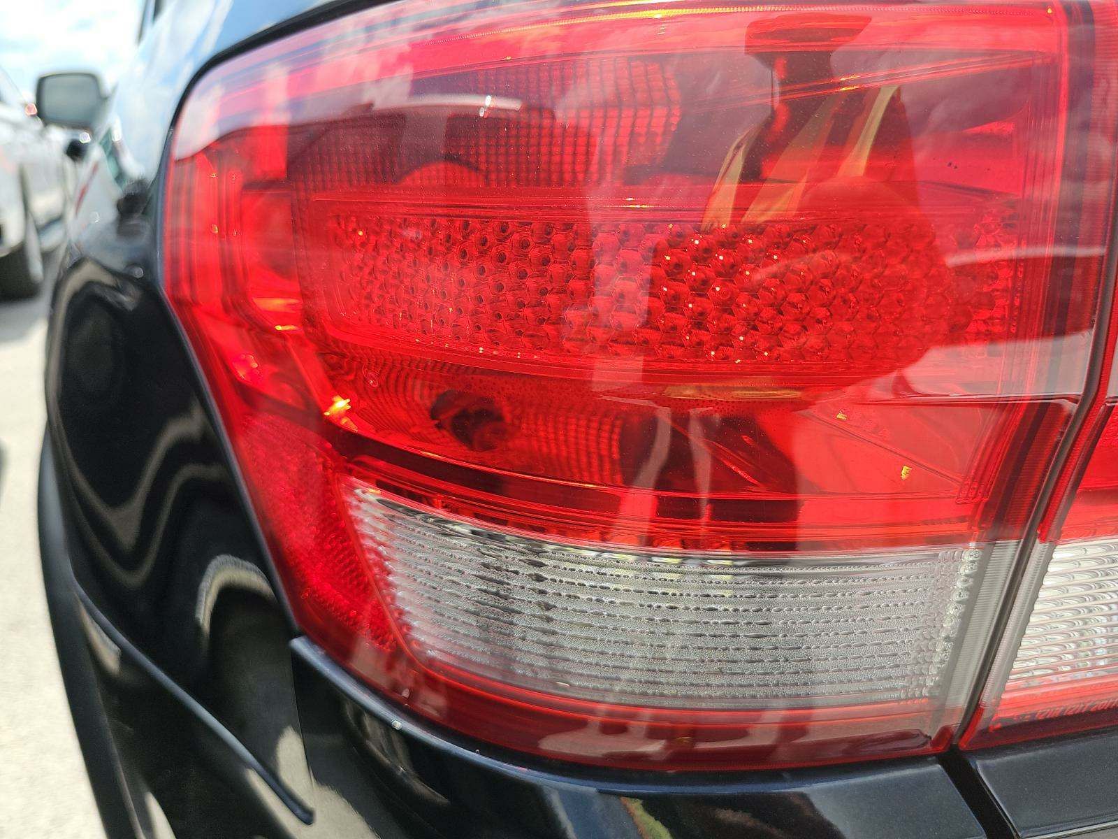 2012 Jeep Grand Cherokee Laredo RWD