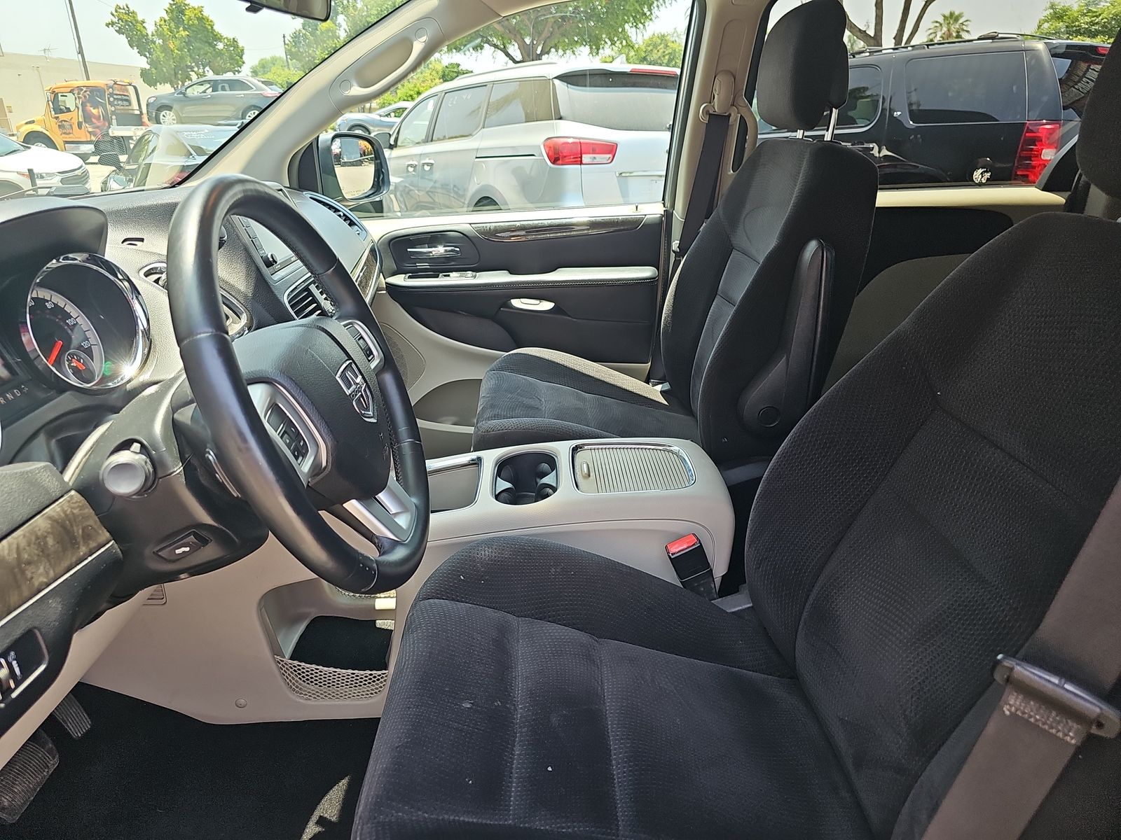 2014 Dodge Grand Caravan SXT FWD