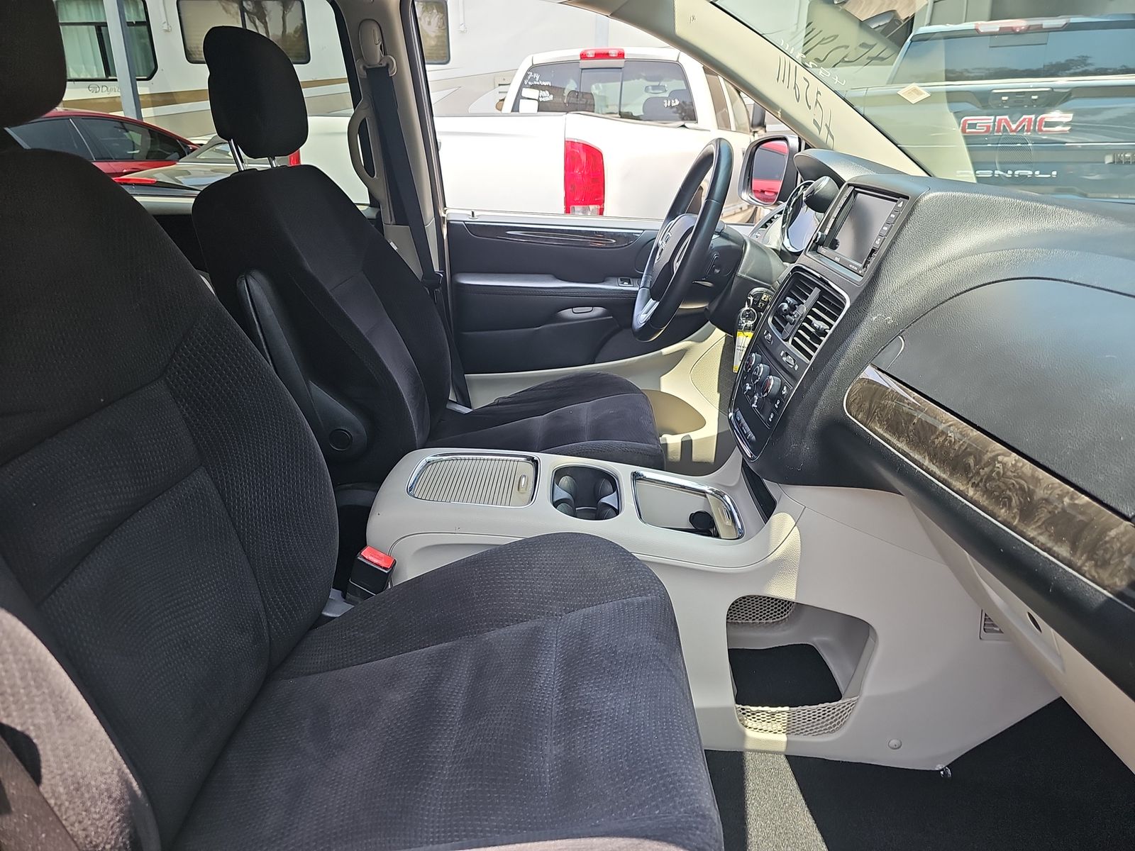 2014 Dodge Grand Caravan SXT FWD