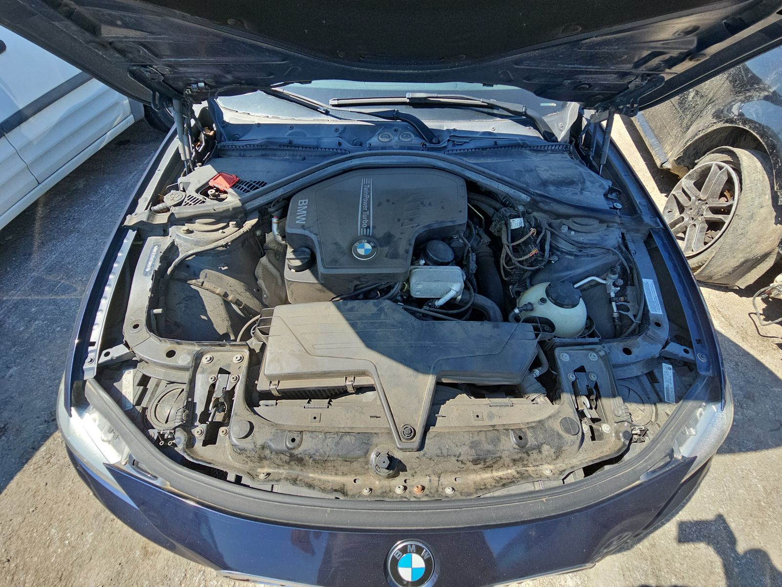 2014 BMW 3 Series 320i xDrive AWD