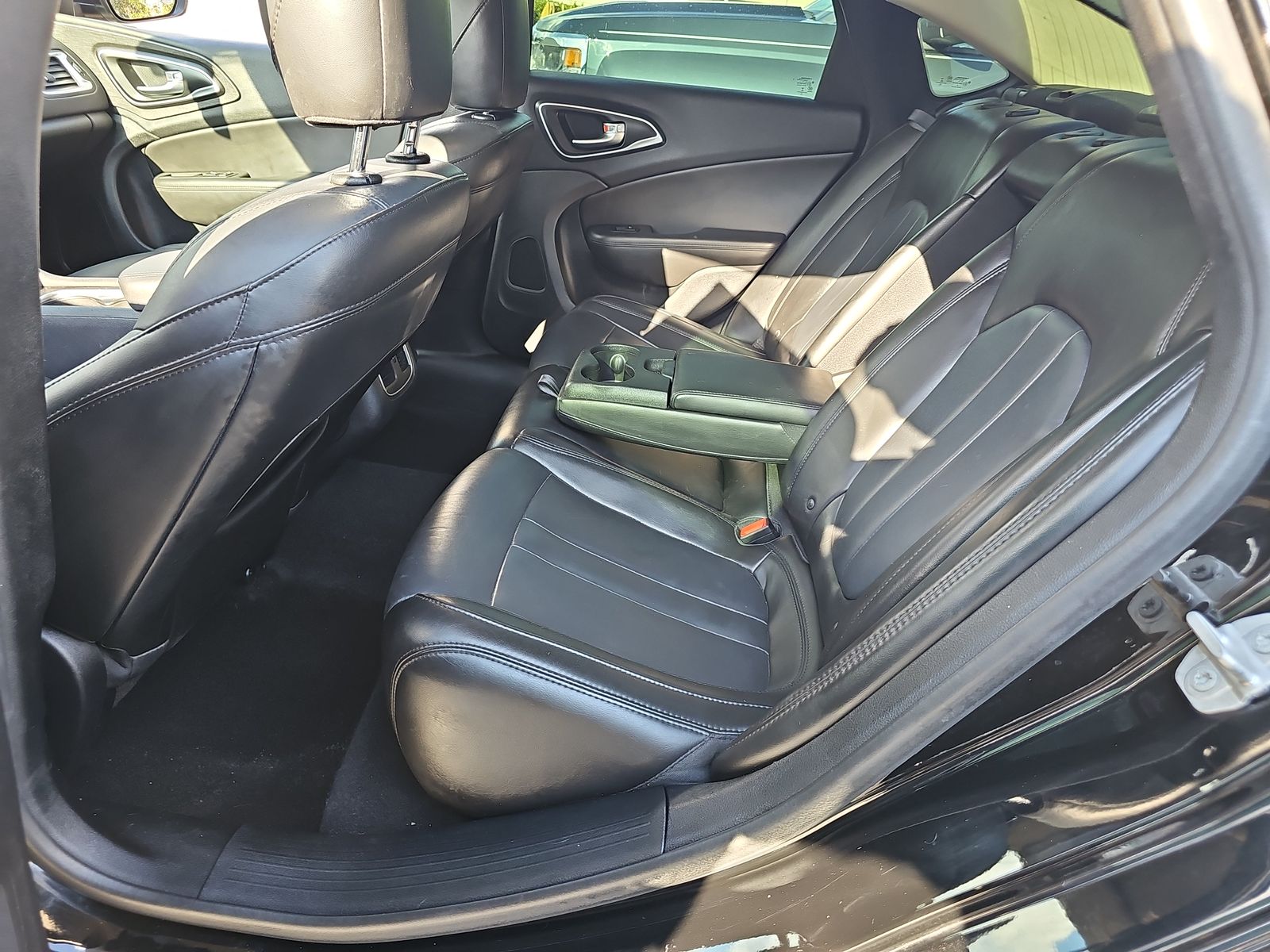 2016 Chrysler 200 Limited Platinum FWD