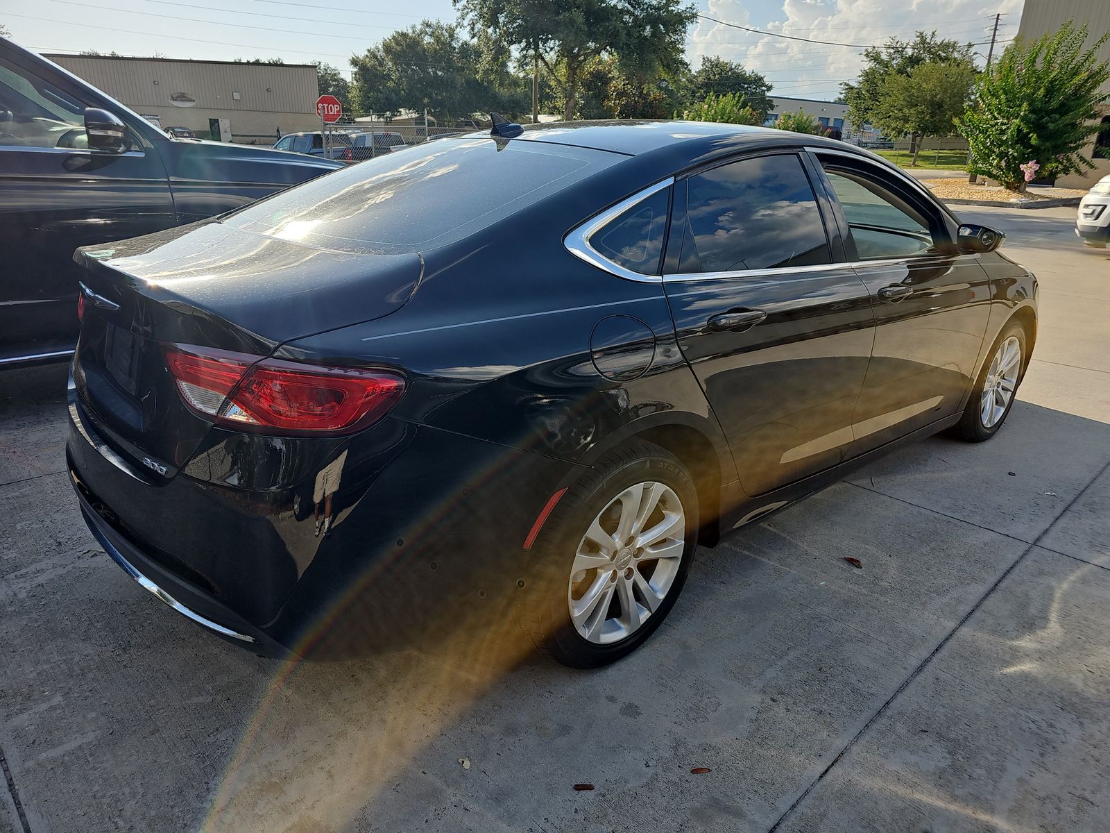 2016 Chrysler 200 Limited Platinum FWD