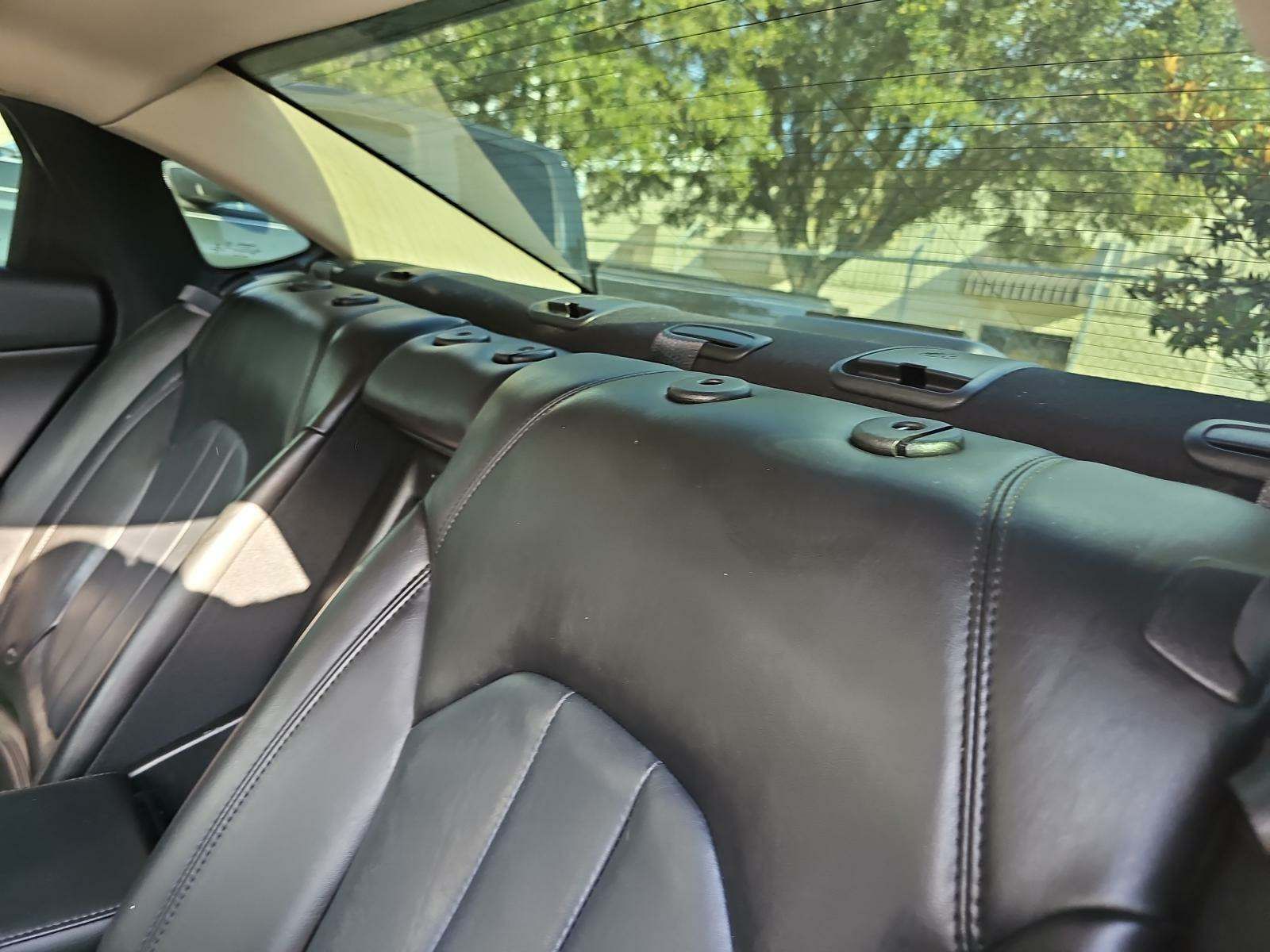 2016 Chrysler 200 Limited Platinum FWD