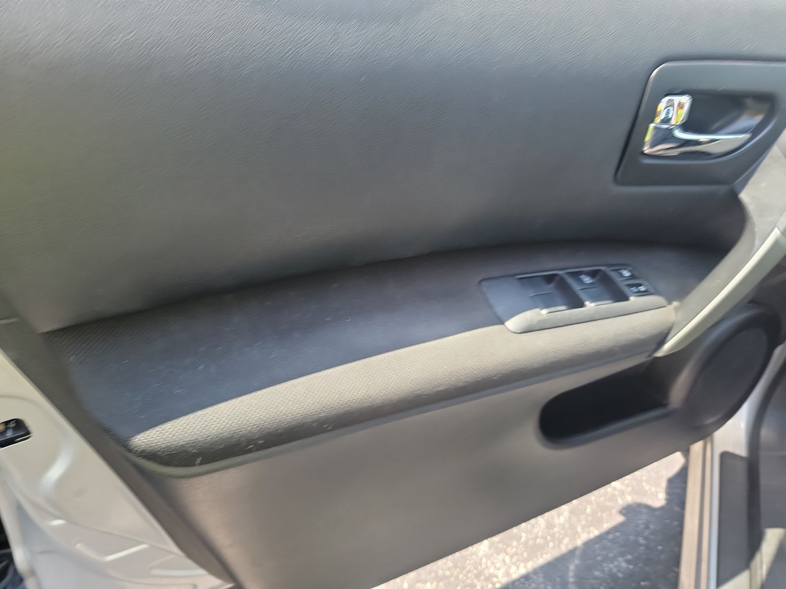 2014 Nissan Rogue S FWD