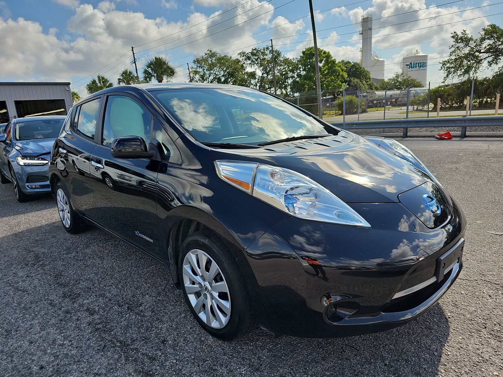 2014 Nissan LEAF S FWD