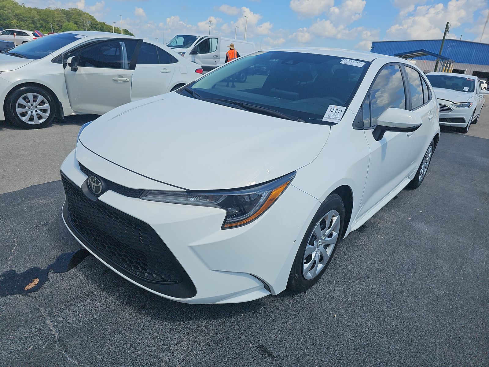 2022 Toyota Corolla LE FWD