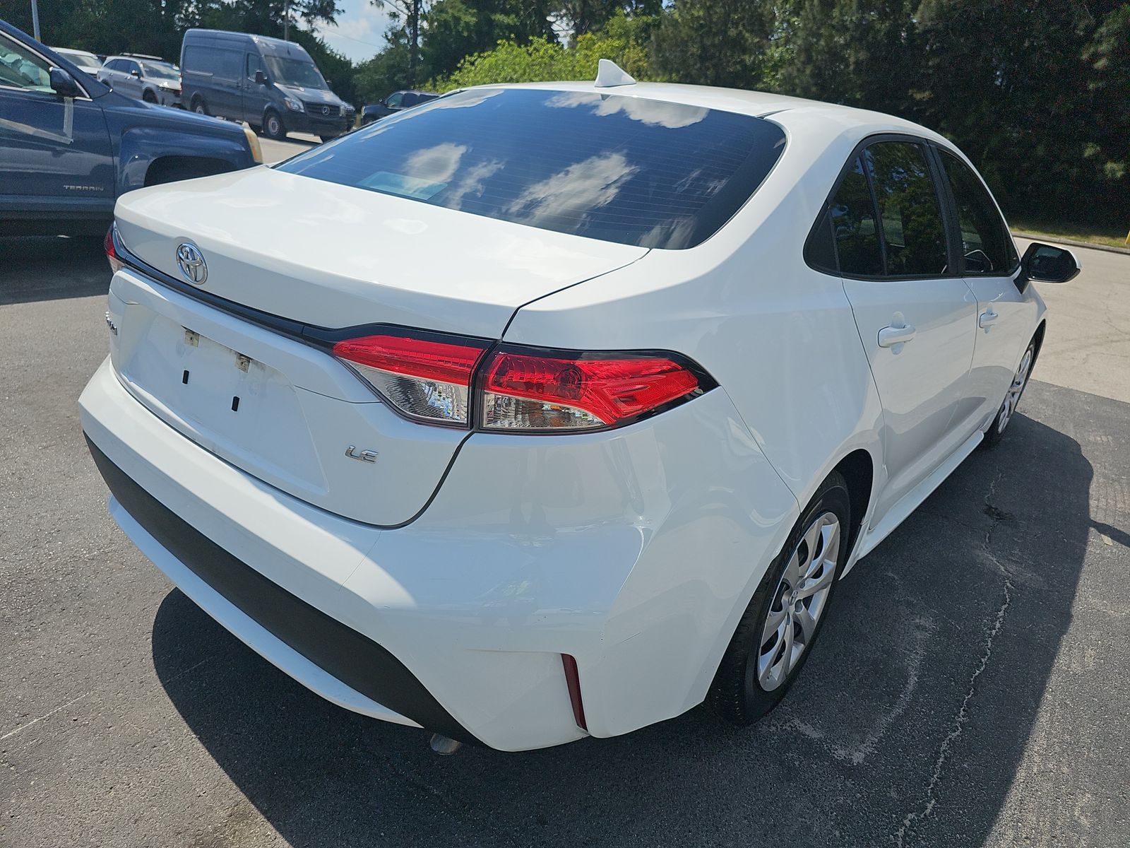 2022 Toyota Corolla LE FWD