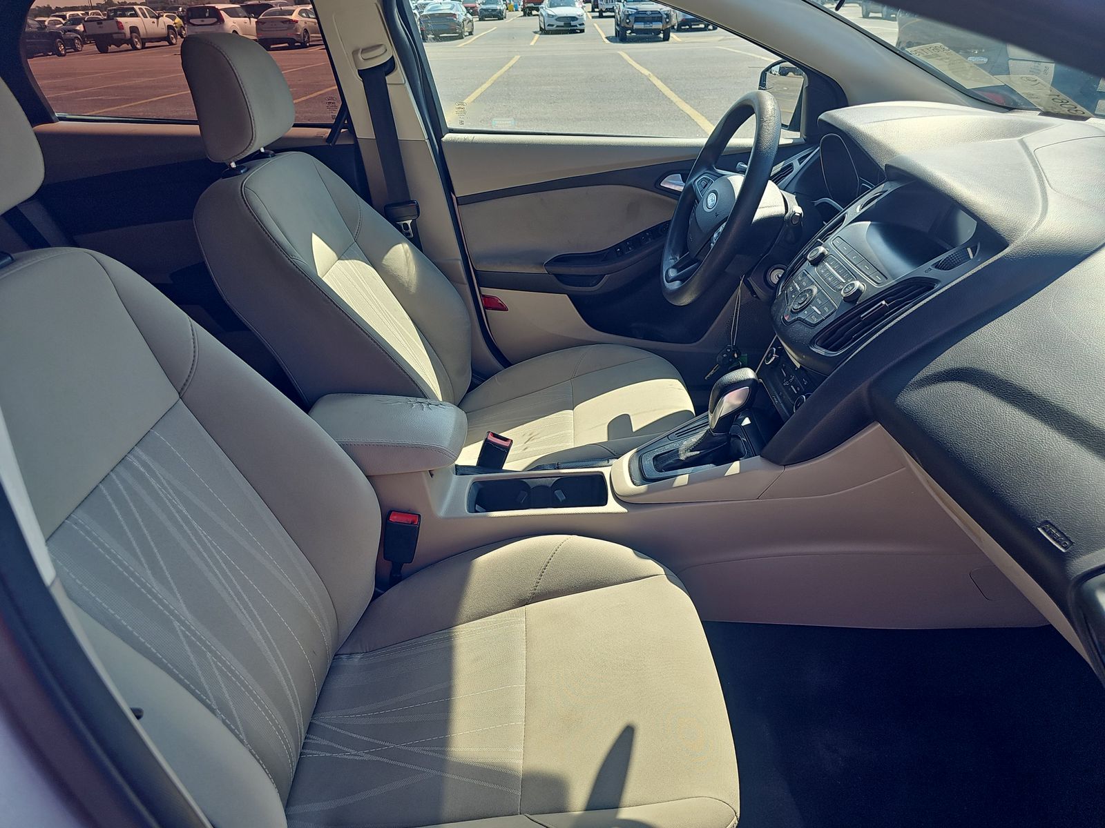 2018 Ford Focus SE FWD