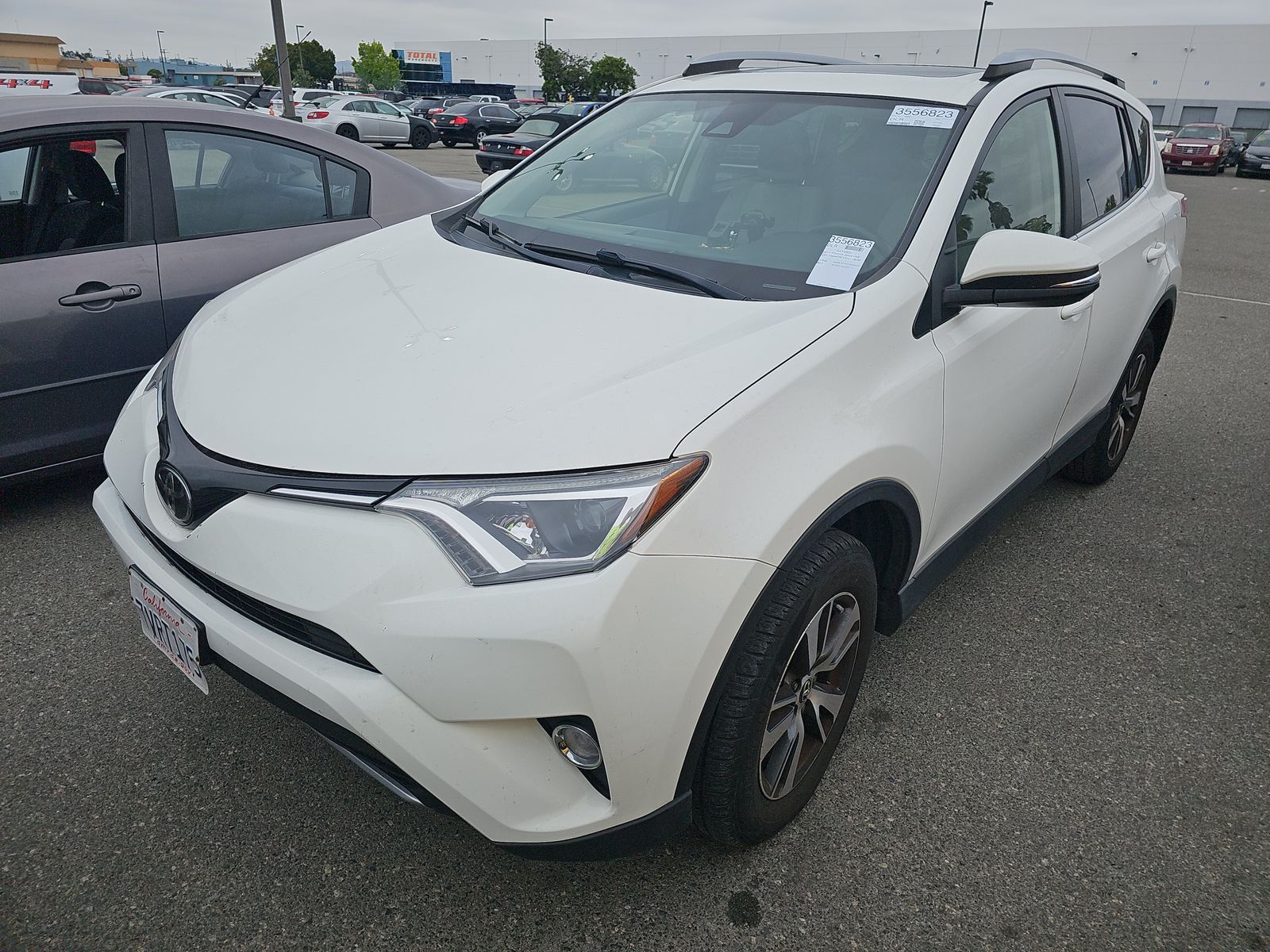 2017 Toyota RAV4 XLE FWD