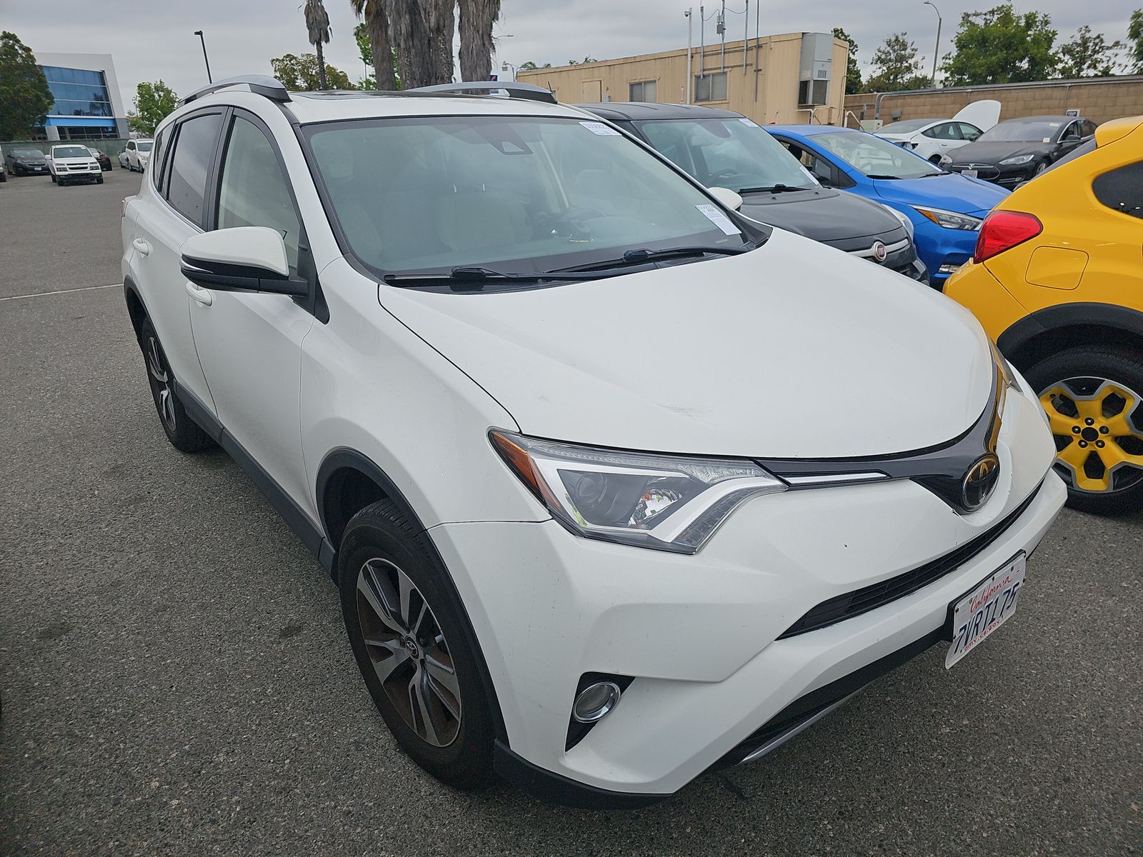 2017 Toyota RAV4 XLE FWD