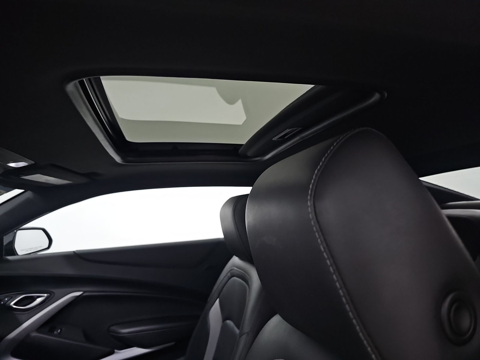 2019 Chevrolet Camaro 2LT RWD