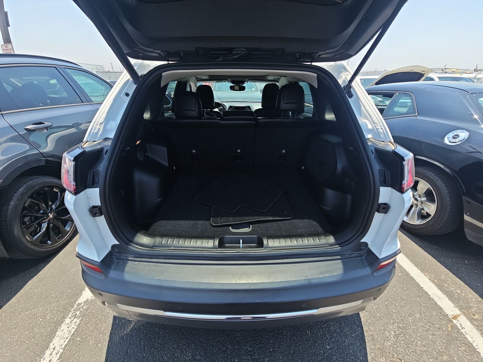 2021 Jeep Cherokee Limited FWD